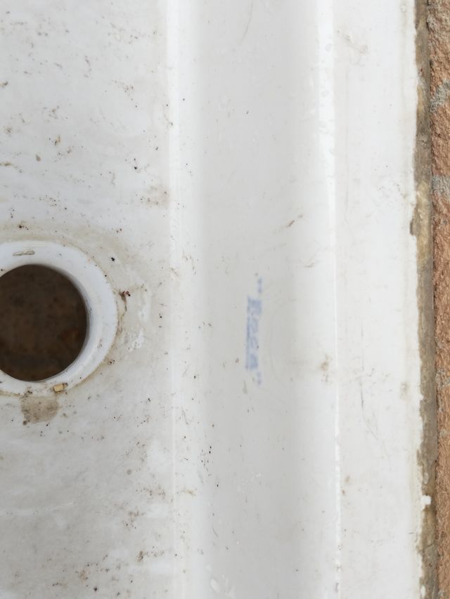 Lavabi antico con portasalviette