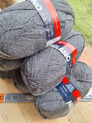 Lana Mondial Milano 100% Acrílico Gris 6 ovillos