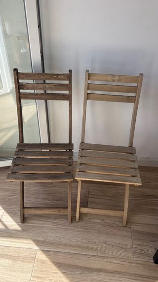 Mesa y 2 sillas plegables exterior madera