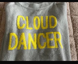 Jersey H&M Cloud Dancer turquesa y Amarillo,