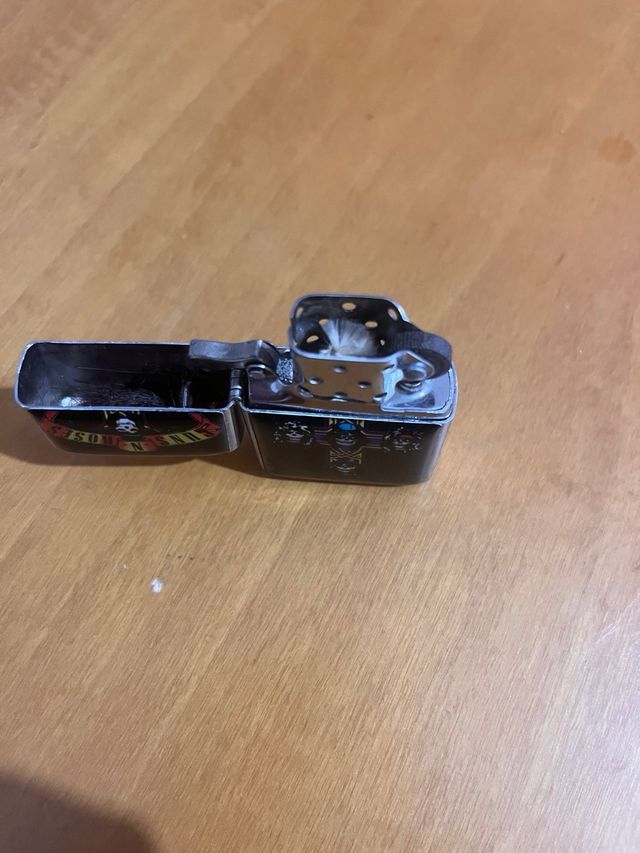 Mechero Guns N' Roses