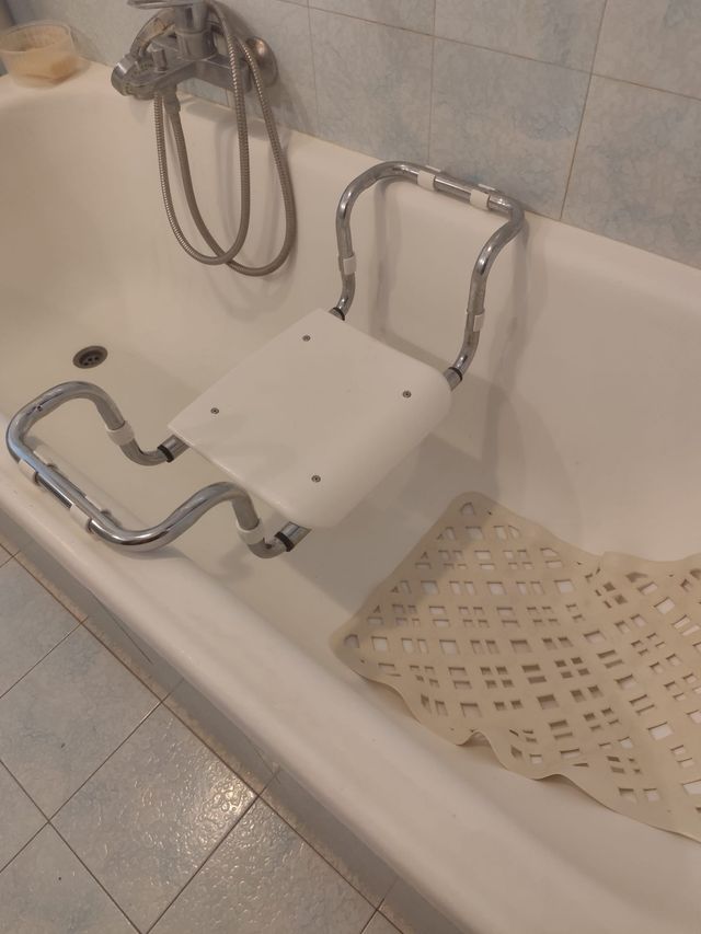 Sedile vasca per anziani