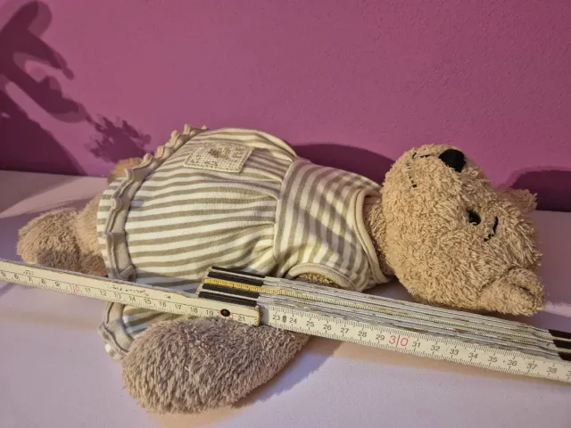 Orsetto peluche morbido vestito a righe