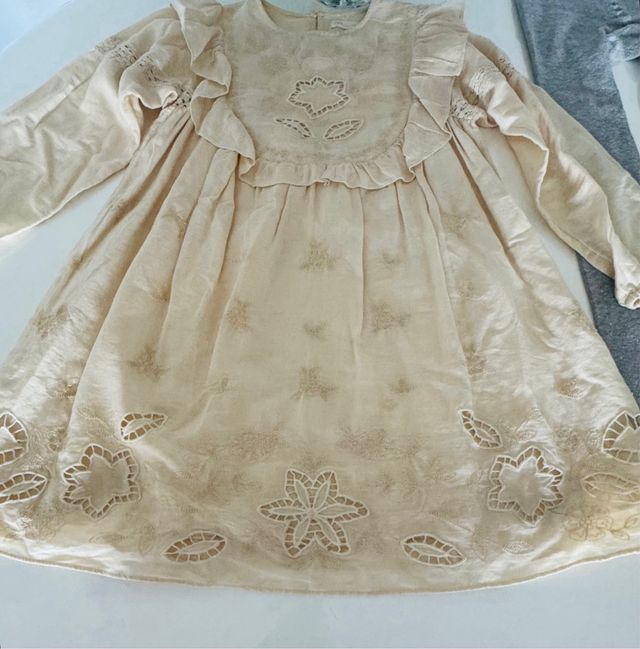 Vestido Zara y leotardos strass T10