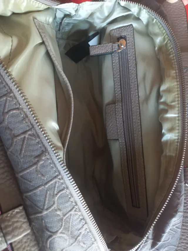 Bolso Calvin Klein Gris