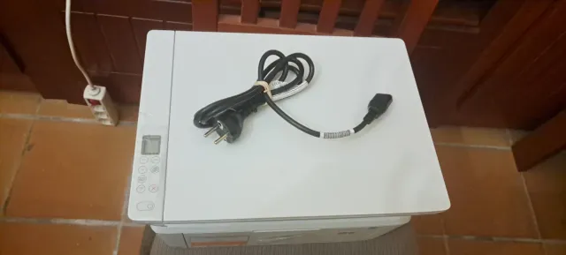 Impresora HP Blanca Laser jet M140we NUEVA