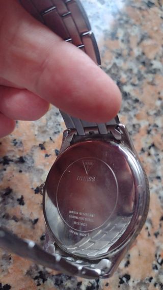 Reloj Caballero Guess Dorado y Plateado