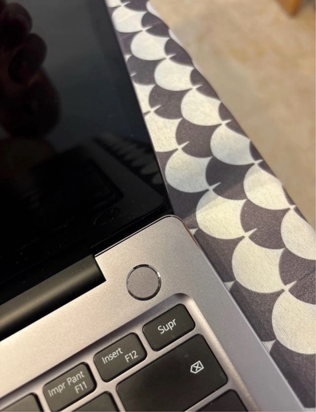 Huawei Matebook 14 plata