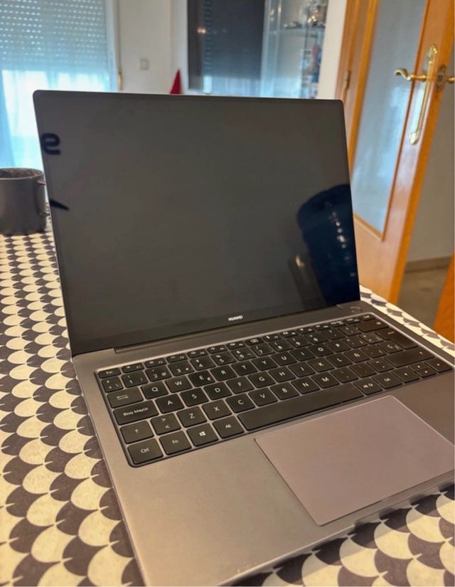 Huawei Matebook 14 plata