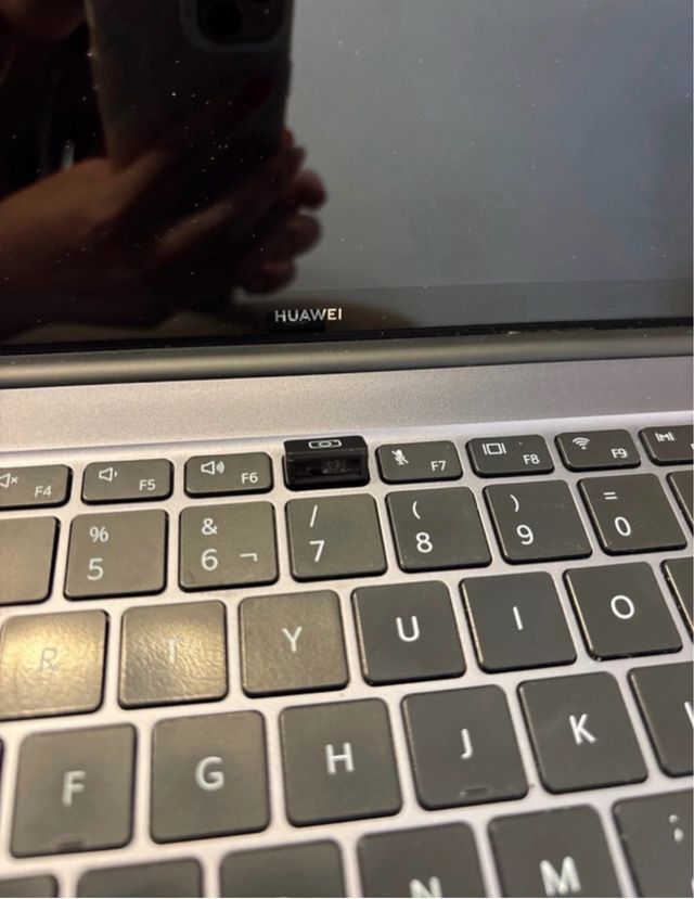 Huawei Matebook 14 plata