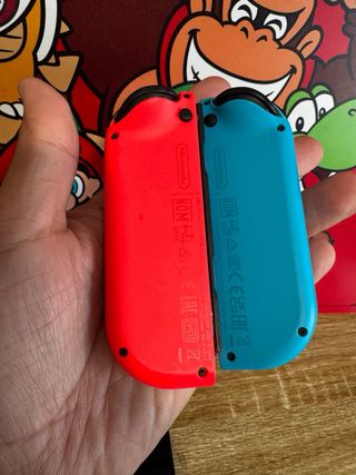 Joy-Cons Nintendo Switch Azul y Rojo Originales