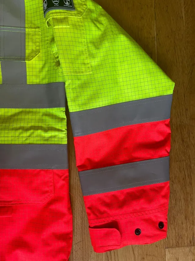 Parka Profesional Mammoet Rojo y Amarilla