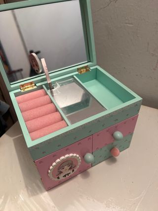 Caja de música personalizada Julia