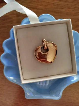 Ciondolo cuore vintage nero e oro