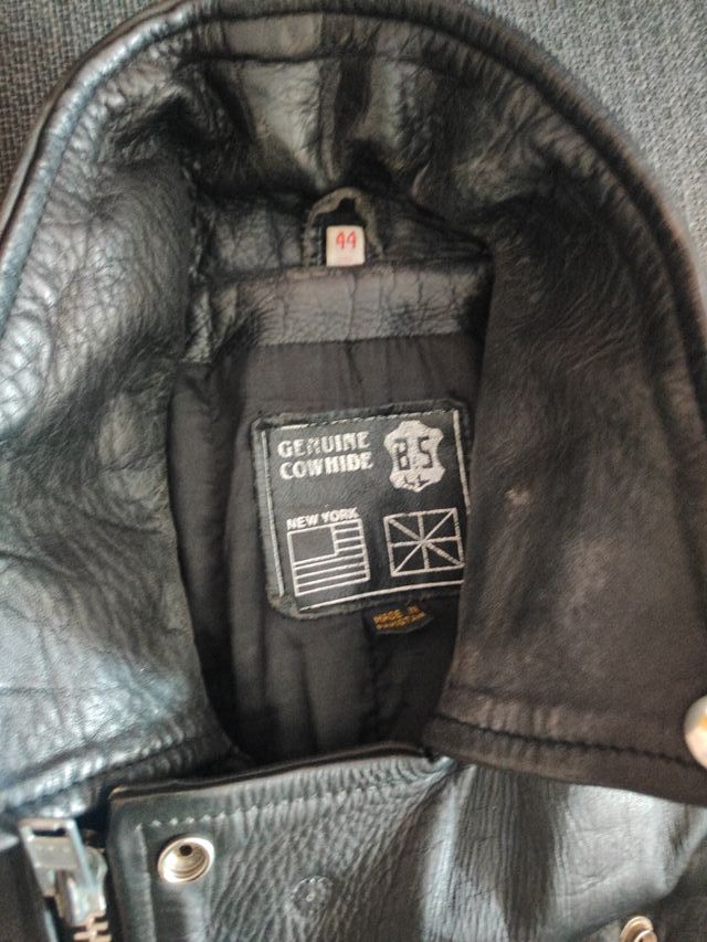 Cazadora de cuero negra New York