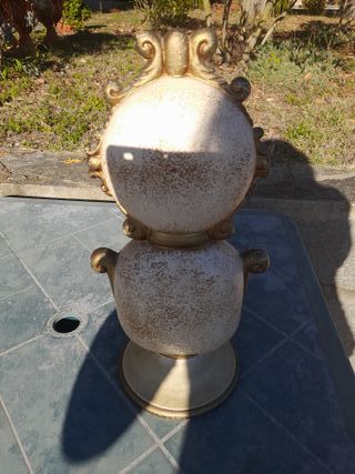 Orologio antico decorato con cherubini