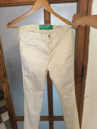 Pantalón blanco/beige MARCA BENETTON