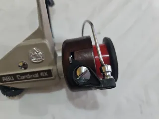 Carrete de pesca ABU Cardinal 4X