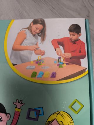 Juego de mesa Encuadra