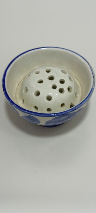 Bol de cerámica pintado a mano