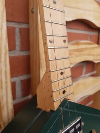 Cigar Box Guitar