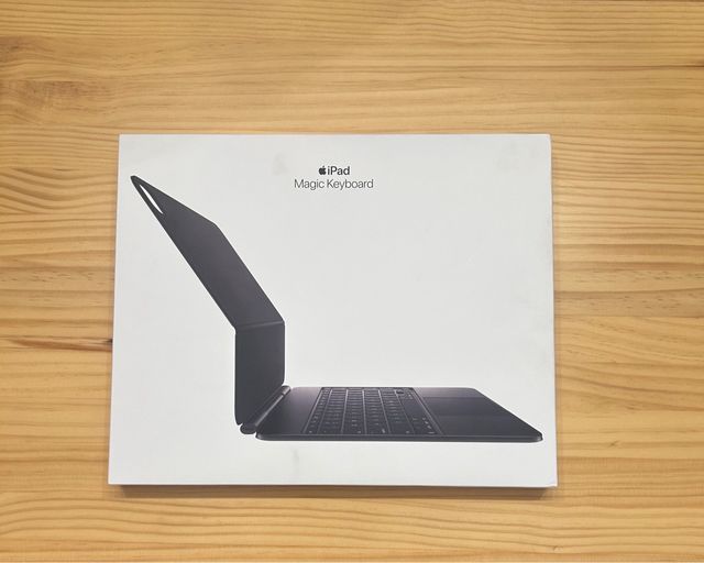 Apple Magic Keyboard iPad Space Gray