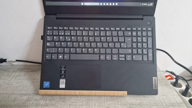 Portátil Lenovo IdeaPad 3 Negro afbeelding 2