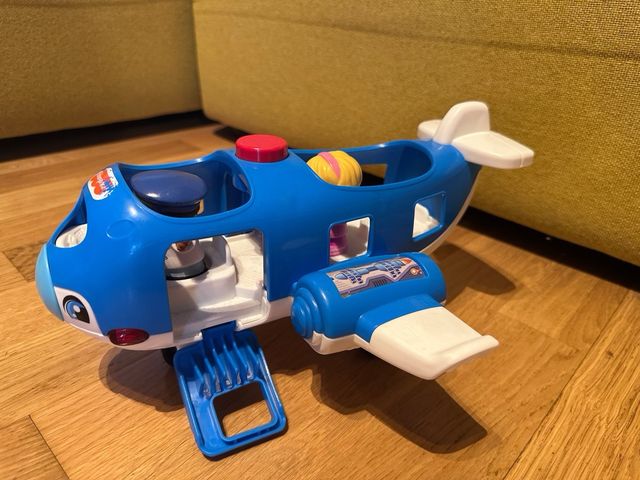 Juguetes aeropuerto y aviones