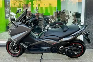 Yamaha TMAX 530 Akrapovic