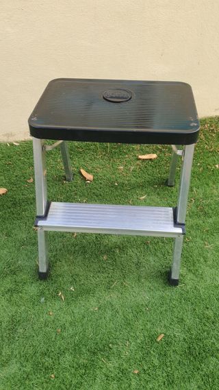 Escalera aluminio 1 peldaño