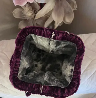 Pochette viola in velluto