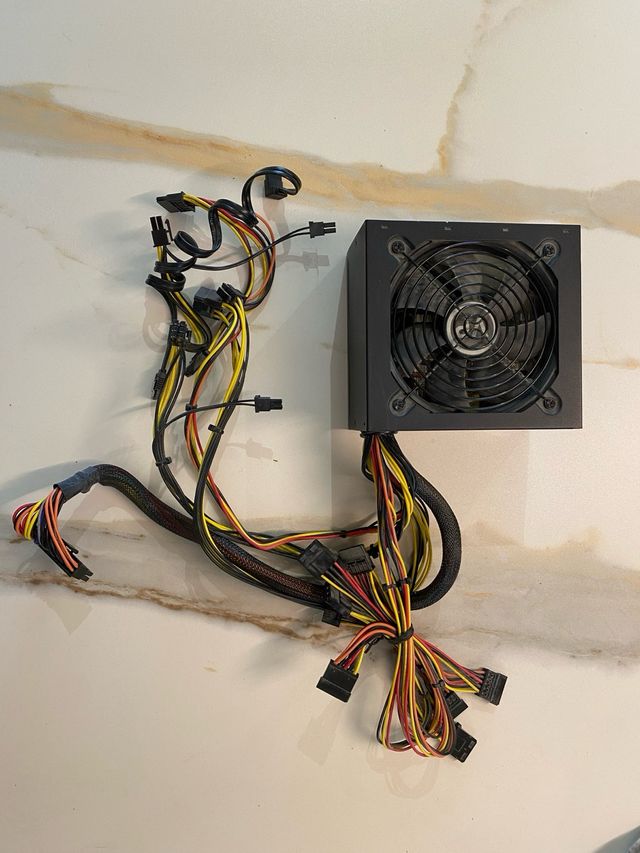 Fuente Alimentación Aerocool VP-750