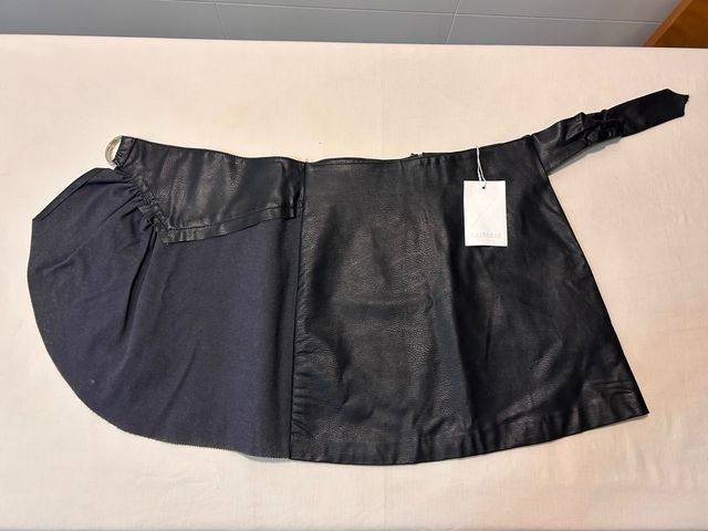 Falda polipiel Pull&Bear negra nueva Talla S