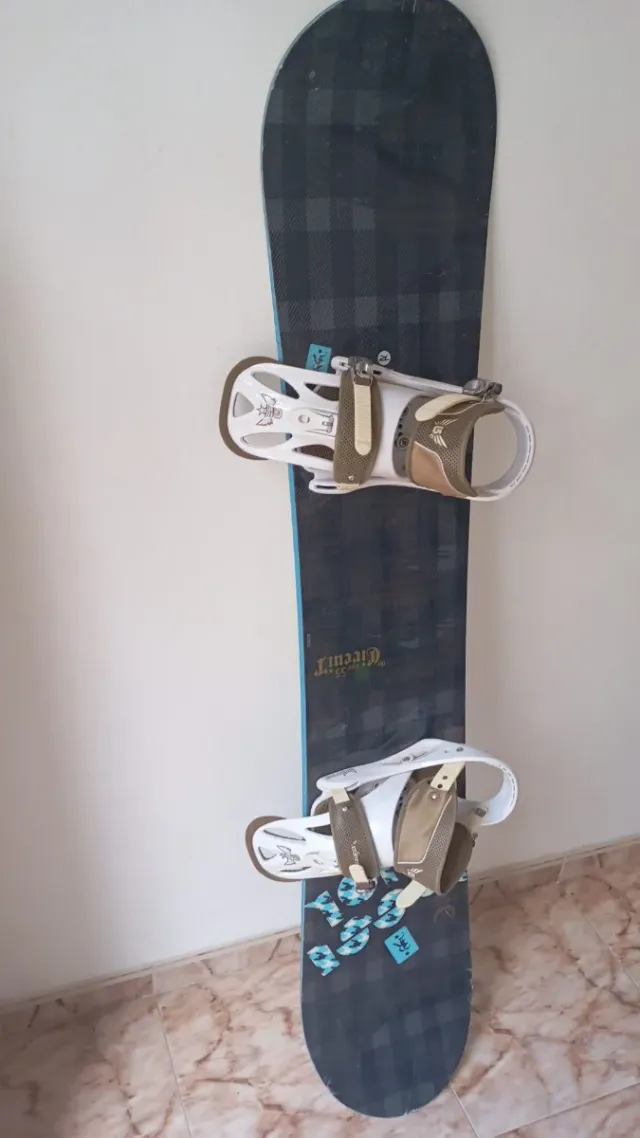 Botas Snowboard Salomon + Tabla + Fijaciones