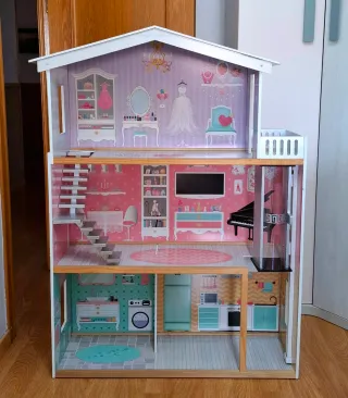 Casa de muñecas madera