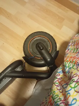 Rueda y motor patinete Navee N65