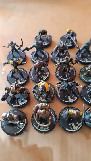 Lote de figuras Mage Knight