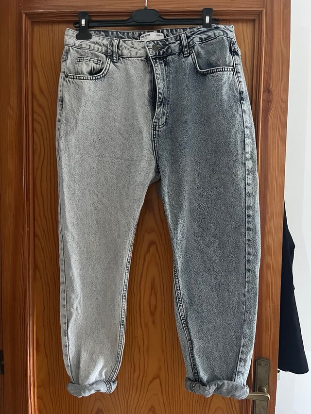 Pantalón vaquero bicolor