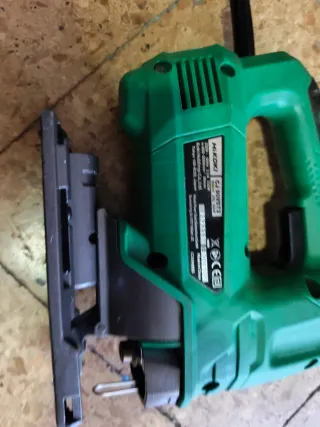 Caladora Hikoki CJ90VST2