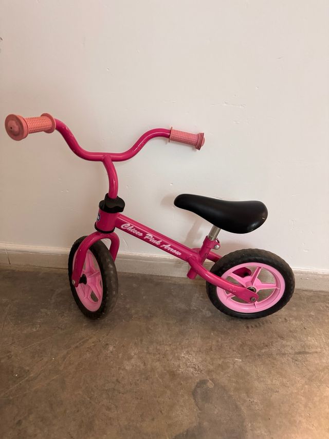 Bicicleta de equilibrio rosa para niñas Sin ruedas