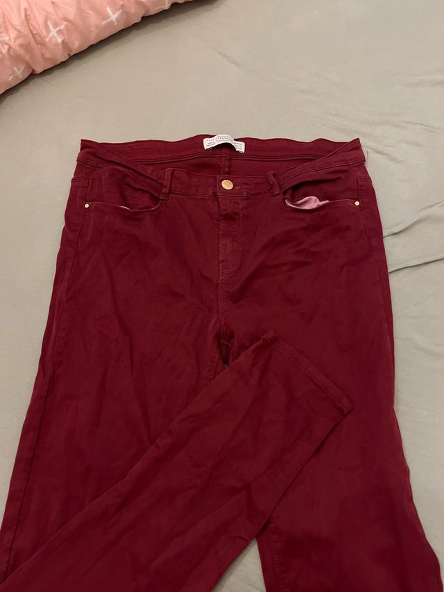 Pantalón rojo