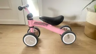 Bicicleta de equilibrio infantil rosa