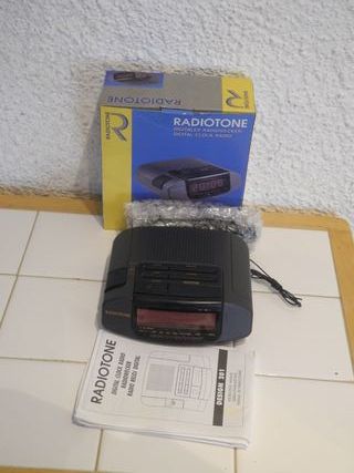 Radiotone Radio Reloj Digital Despertador