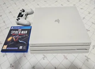 Consola PS4 Pro Blanca + Spider-Man Miles Morales