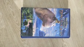 VHS Dinosaurio (Español)