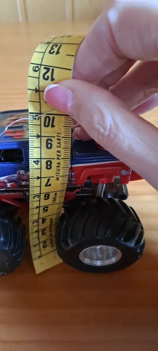 Hot Wheels Monster Jam Capitán América