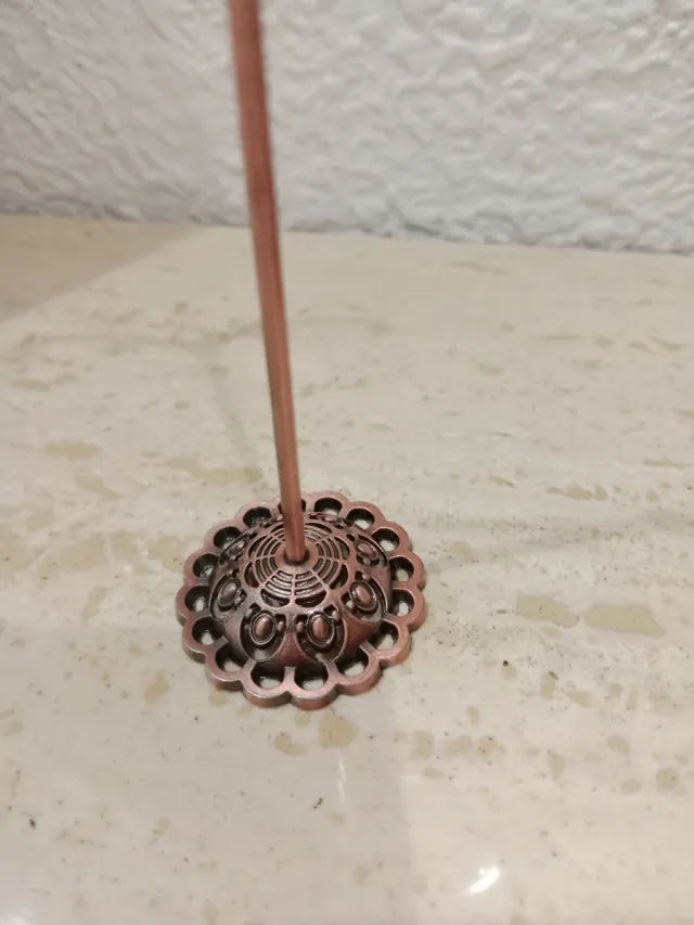 Soporte Pendientes Metal Dorado