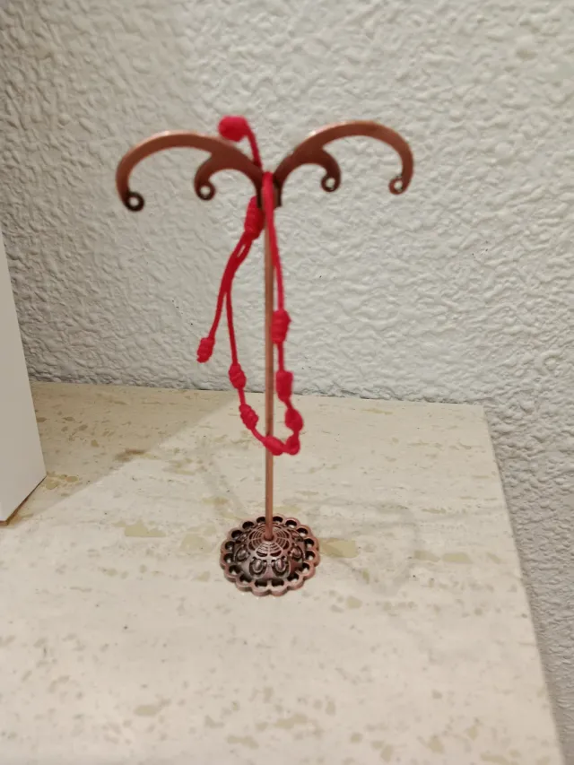 Soporte Pendientes Metal Dorado