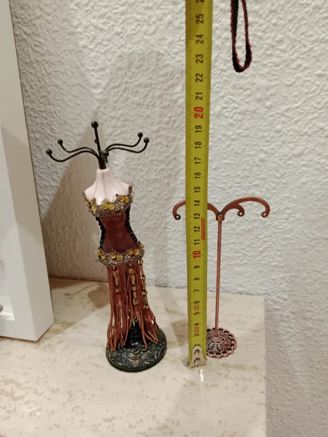 Soporte Pendientes Metal Dorado