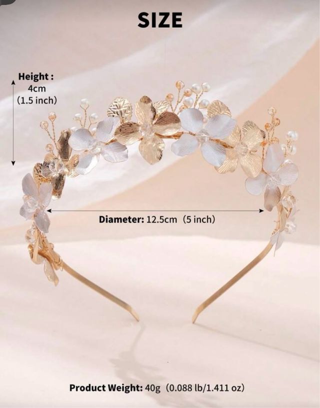 Corona de flores y hojas para eventos